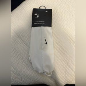 NWT Nike Studio Twist Head Tie